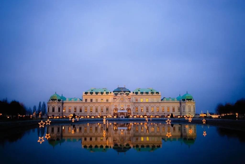 Schönbrunn Palace at night